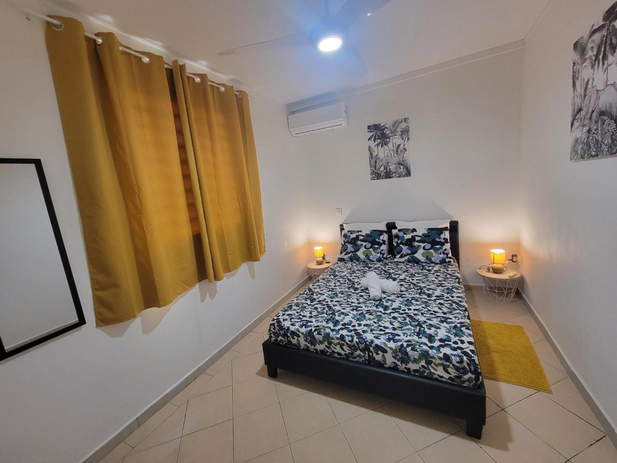 Apartmán Henri Mango Les Abymes Exteriér fotografie